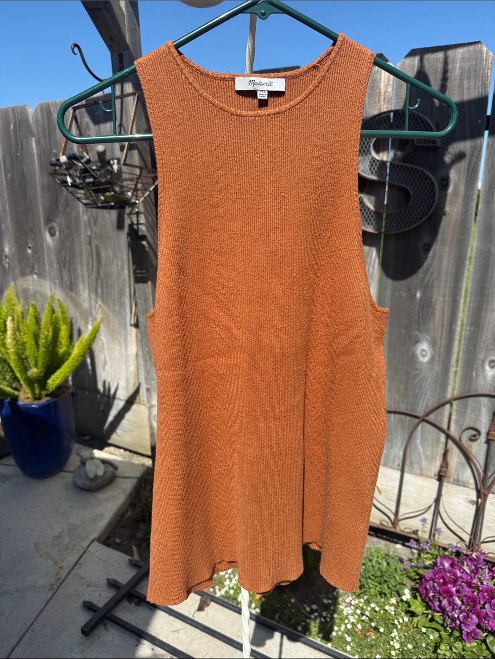 Madewell Ribbed Sleeveless Tunic Top in Burnt Orange